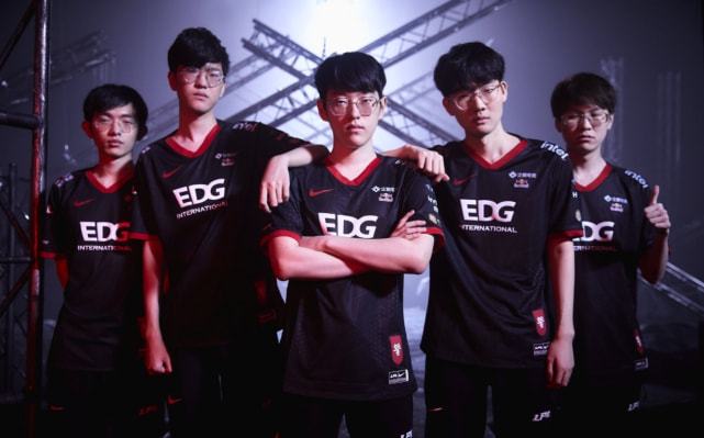 球星回归母 球星回归母