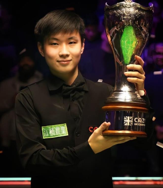 李方慧携手 李方慧携手